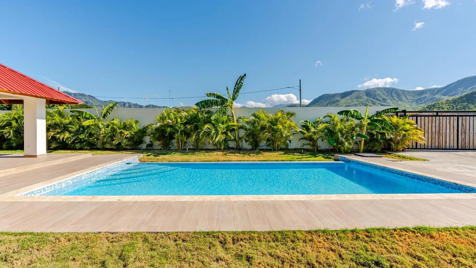 Private Villa With Pool & Views Near Ocoa Bay Hatillo